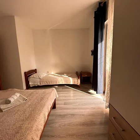 Toni Privlacka 32 * 扎达尔