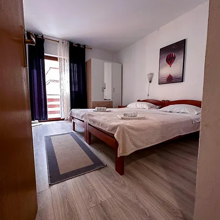 Toni Privlacka 32 * Zadar